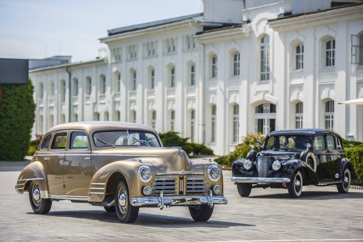 aufwendig restaurierter skoda superb ohv von 1948 ist neues highlight des skoda museums - Aufwendig restaurierter SKODA SUPERB OHV von 1948 ist neues Highlight des SKODA Museums