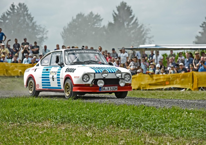 eifel rallye festival skoda auto deutschland mit dem 130 rs und matthias kahle zu gast in daun - Eifel Rallye Festival: SKODA AUTO Deutschland mit dem 130 RS und Matthias Kahle zu Gast in Daun